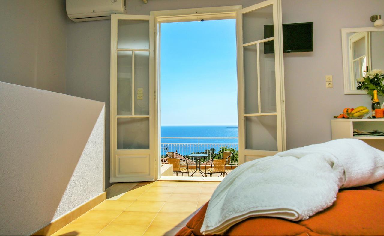 Sunset Paradise Lassi  Room photo